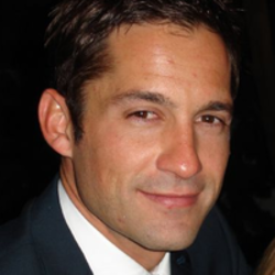 Enrique Murciano
