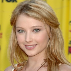 Elisabeth Harnois