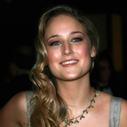 Leelee Sobieski