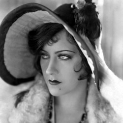 Gloria Swanson