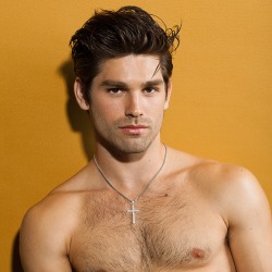 Justin Gaston