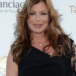 Kelly LeBrock