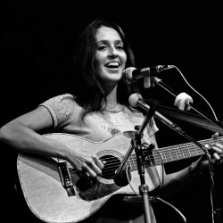 Joan Baez