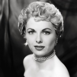 Martha Hyer