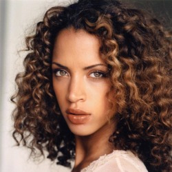 Noemie Lenoir
