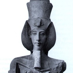 Akhenaton