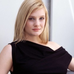 Romola Garai