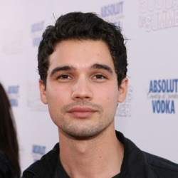 Steven Strait