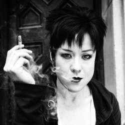 Anna Ishida