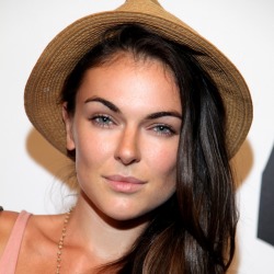 Serinda Swan