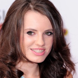 Faryl Smith