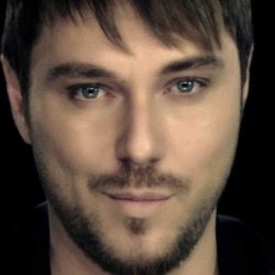 Miroslav Kostadinov