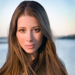 Lizzie Marvelly