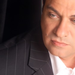 Tony Vega
