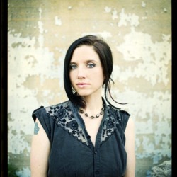 Jolie Holland