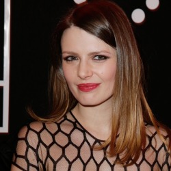 Elodie Frégé