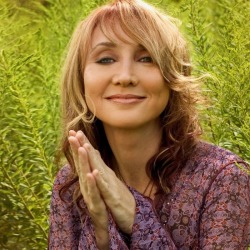 Pam Tillis