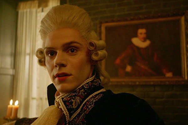 http://res.cloudinary.com/dxhp5wda4/image/upload/v1581761576/evan-peters-american-horror-story.jpg