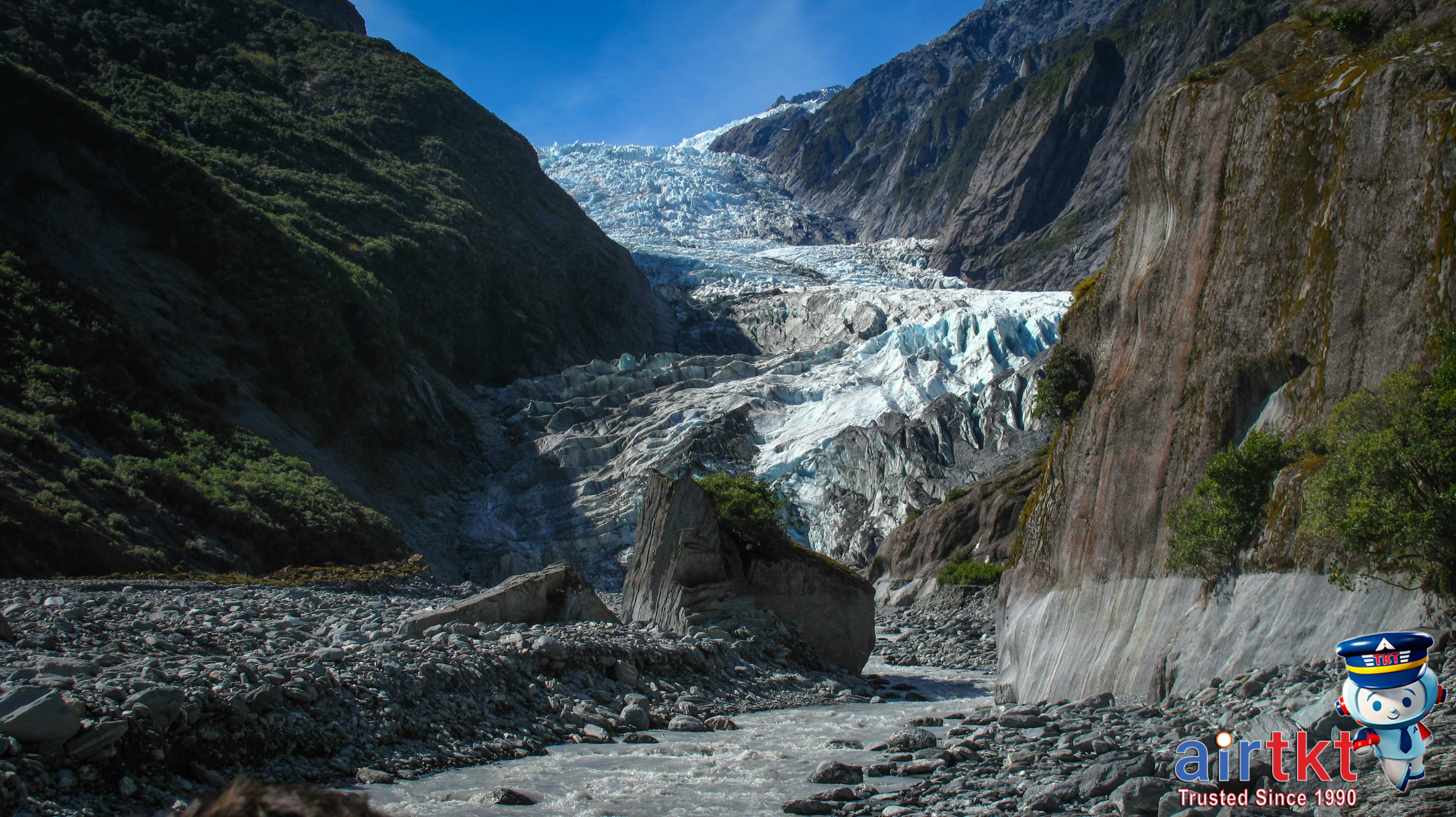 A scenic view of Franz Josef and Fox Glaciers on New Zealand’s West Coast