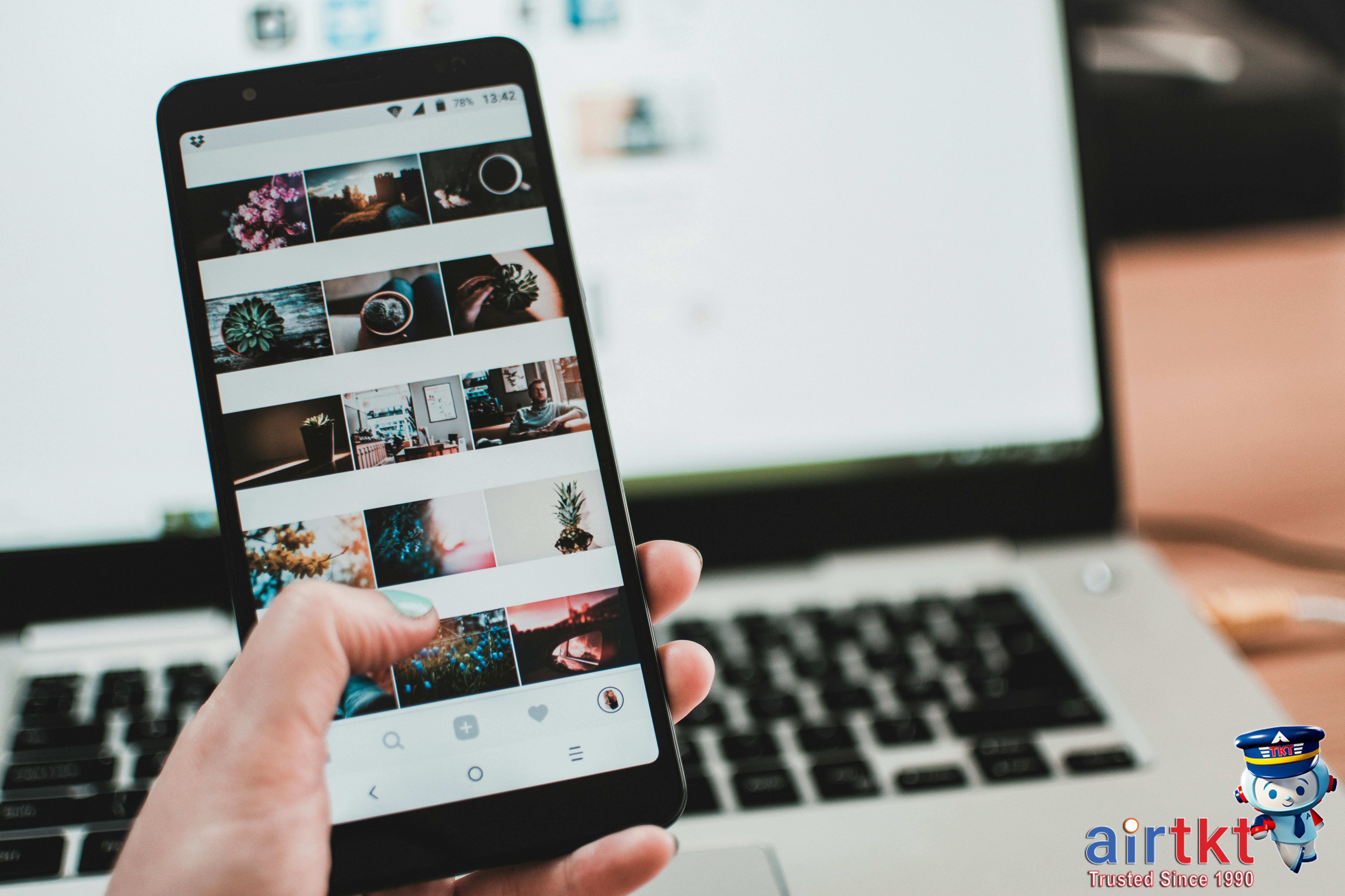 Using smartphone app to find hotel deals