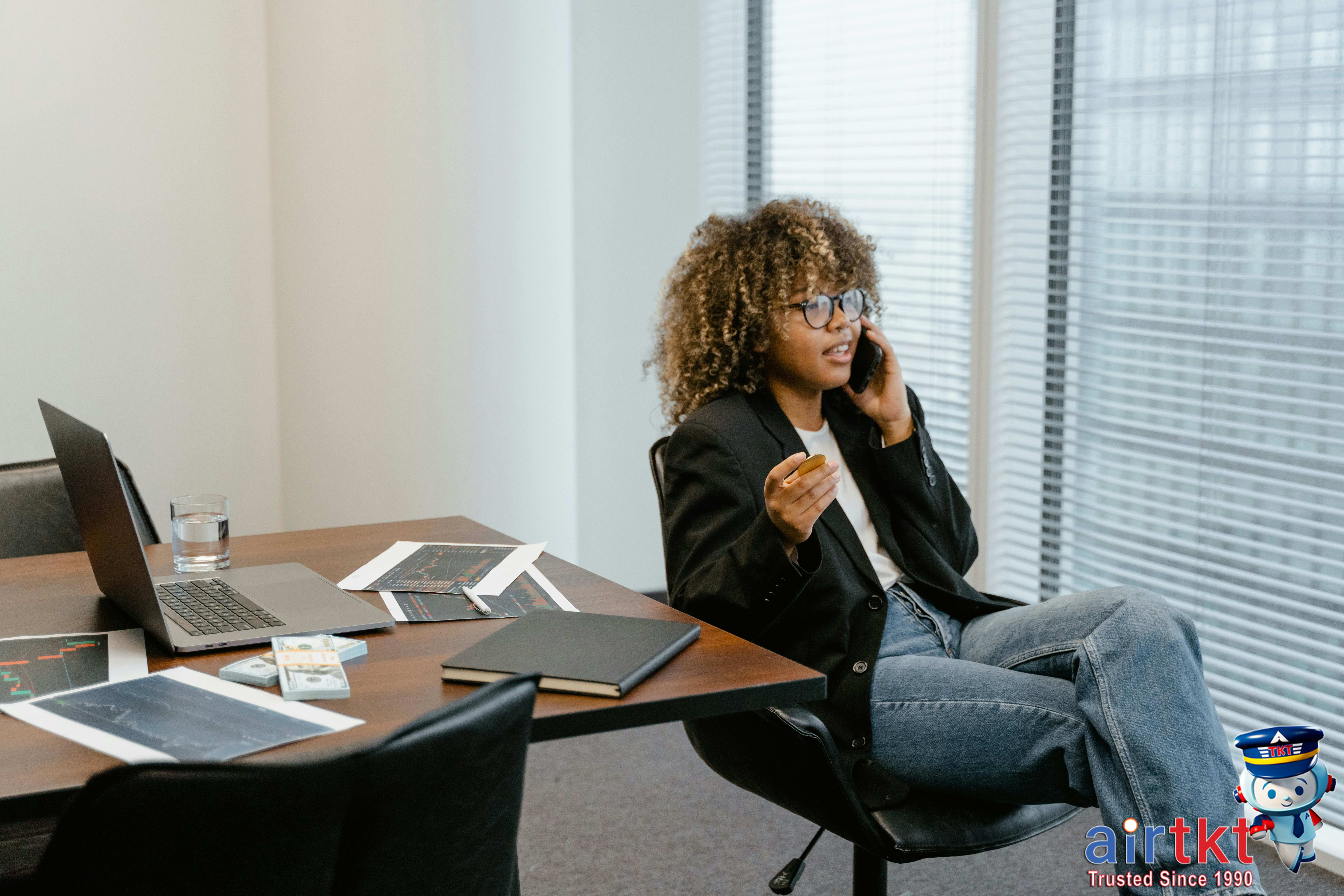 Hotel price comparison infographic