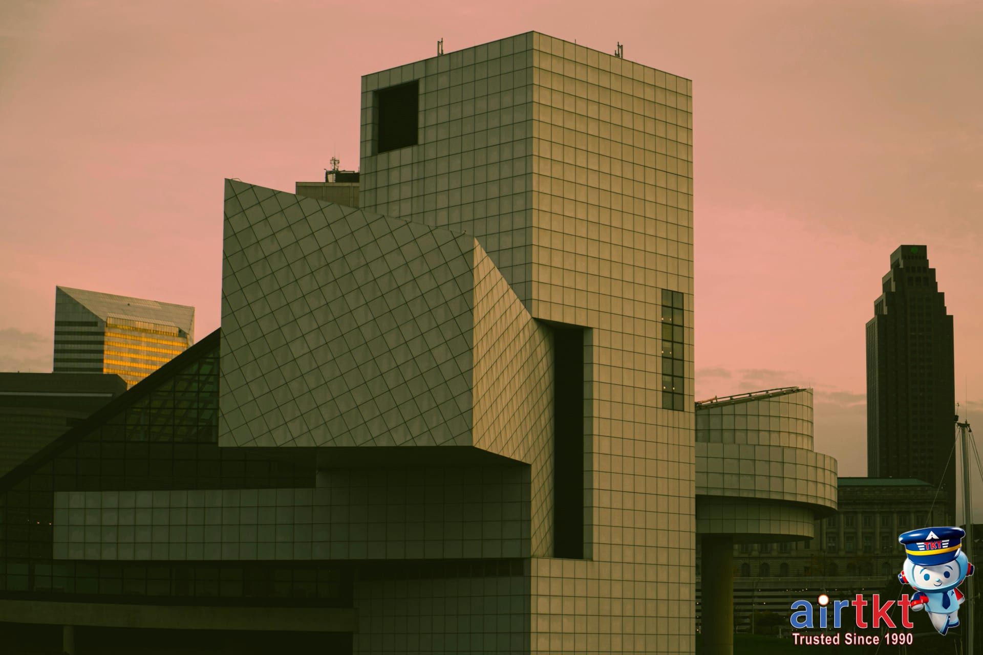 Nashville skyline at sunset