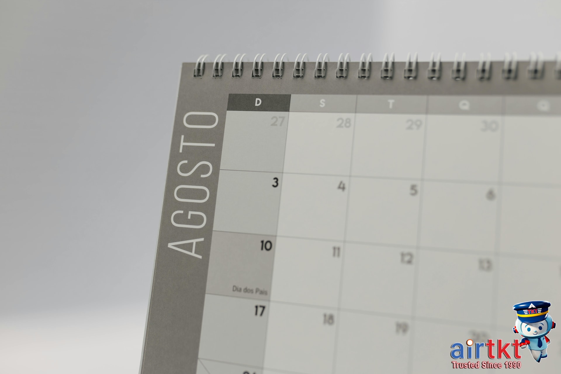 Hotel booking discounts comparison