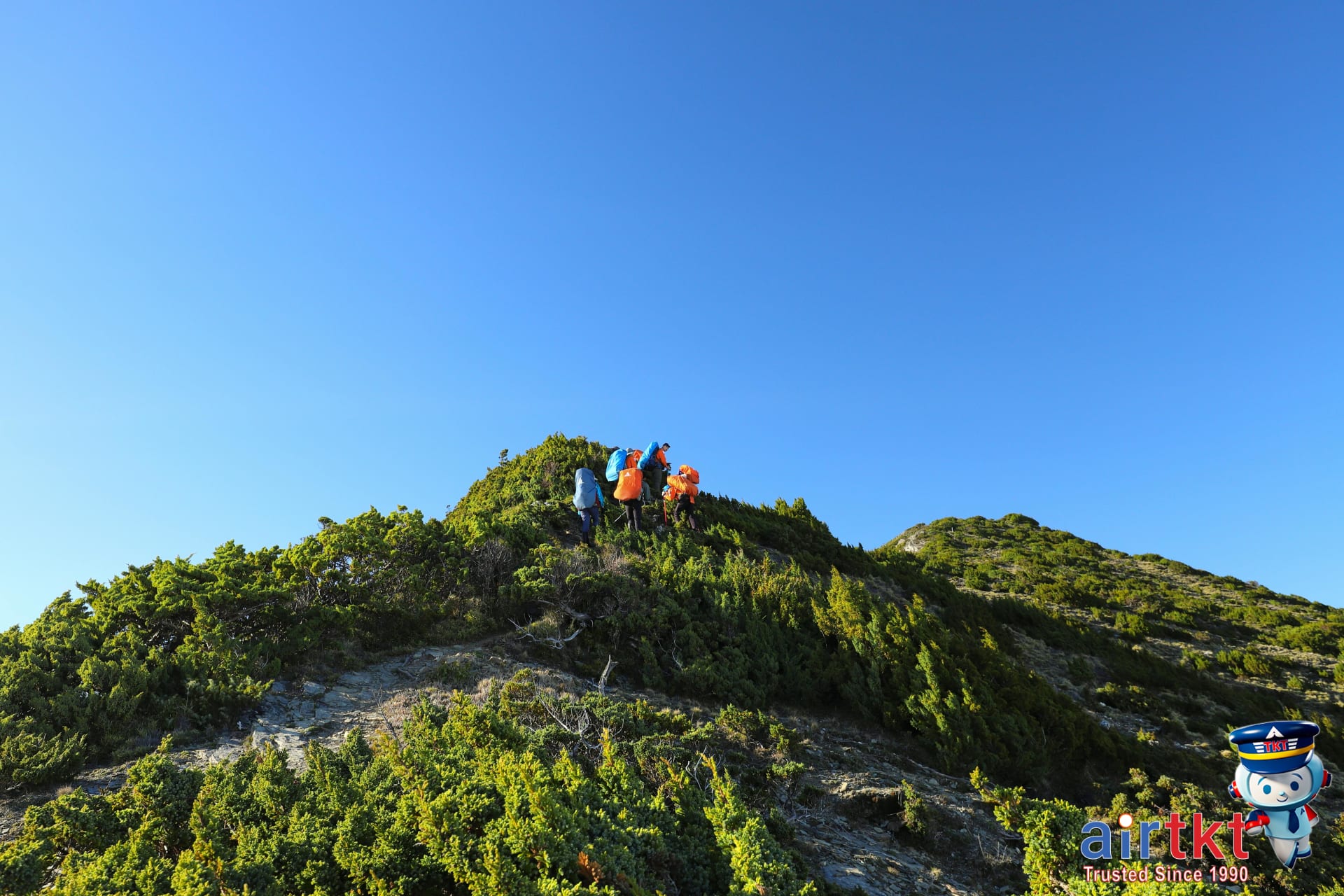 Hikers on Camelback Mountain trail