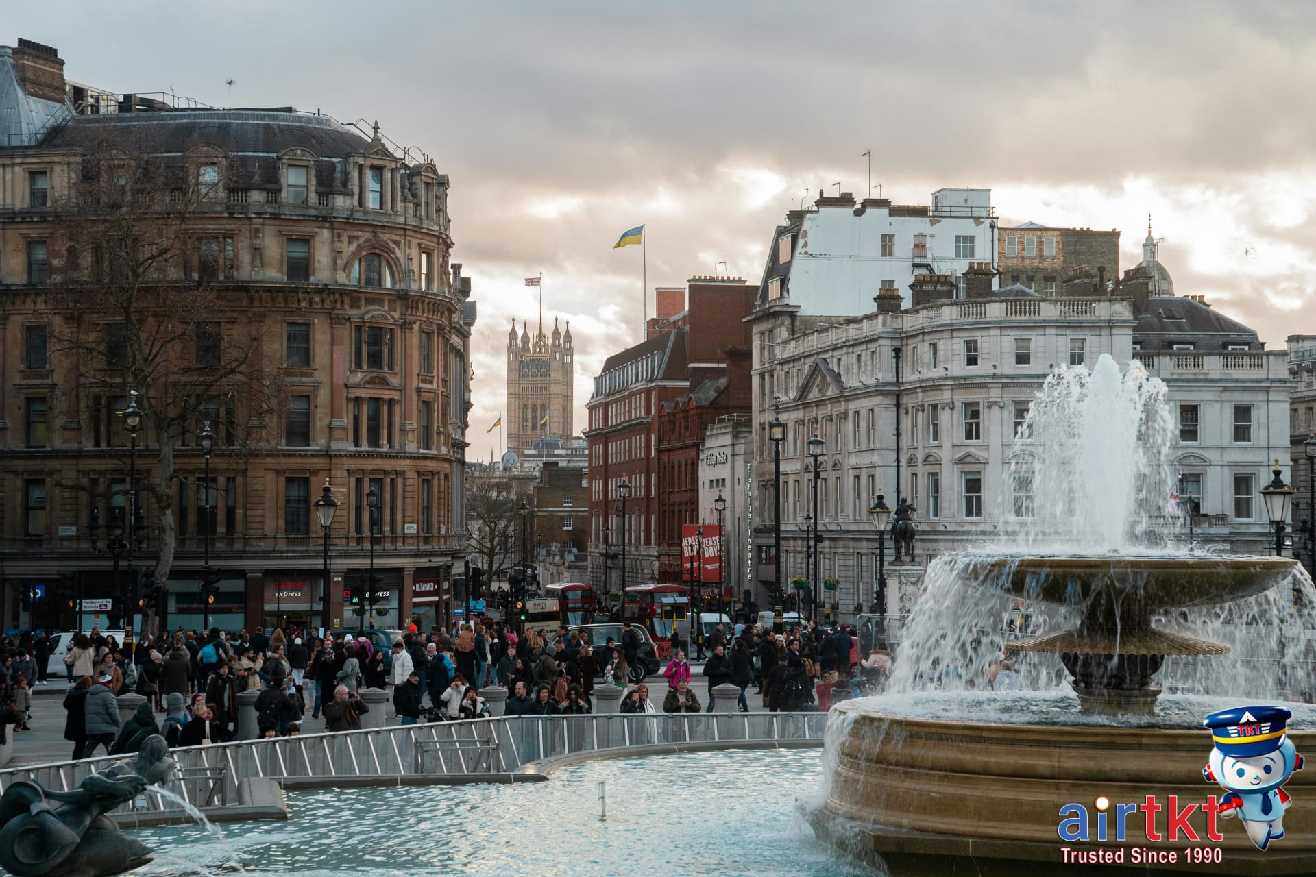 Fountain Square Cincinnati with iconic fountain and people enjoying the area