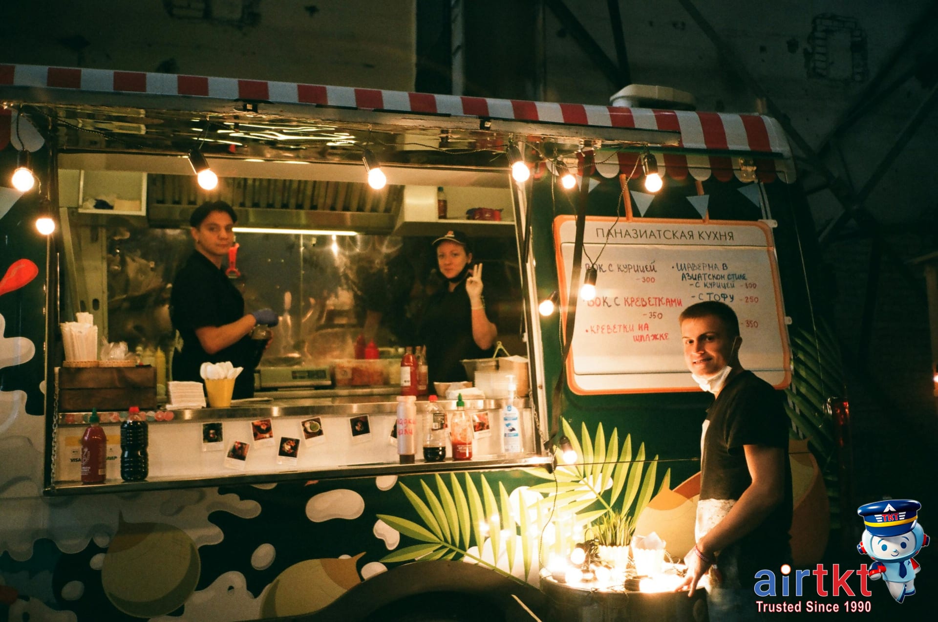 Streetscape in Indianapolis neighborhood with local dining and shops