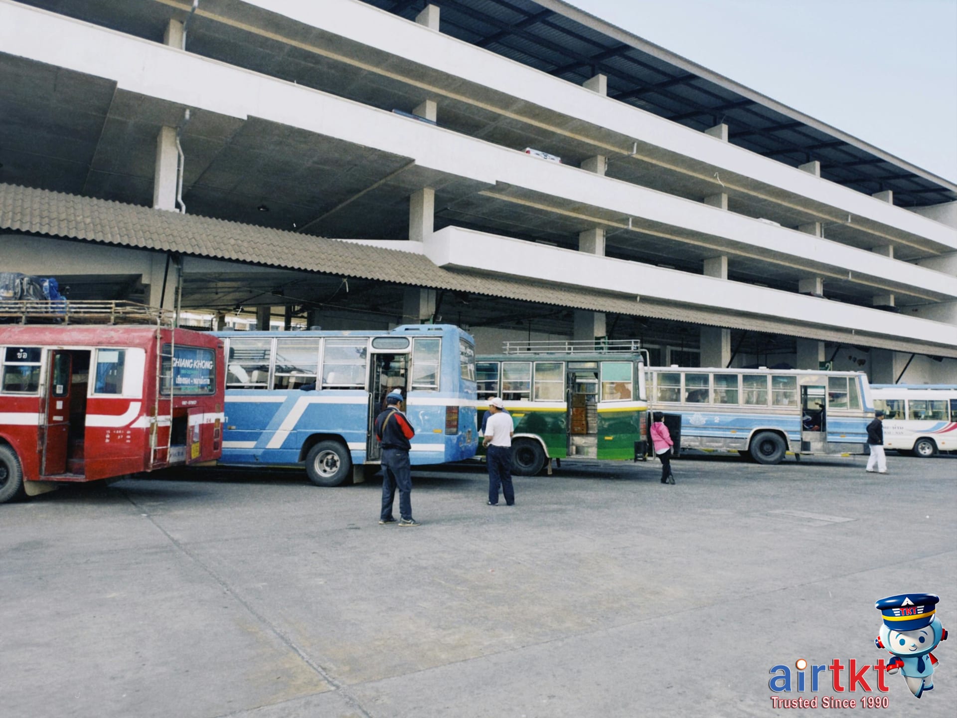 Raleigh street with buses and bicycles