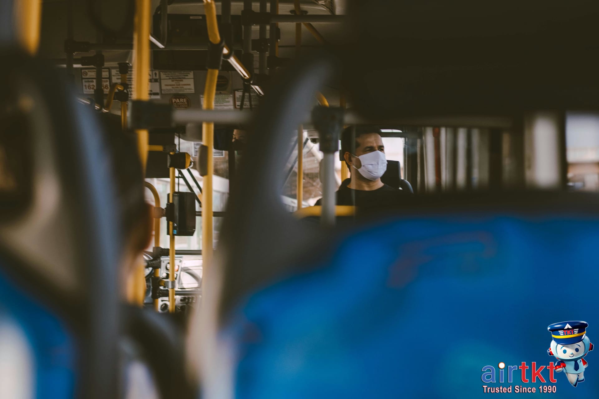 Jacksonville public transit with a Skyway train