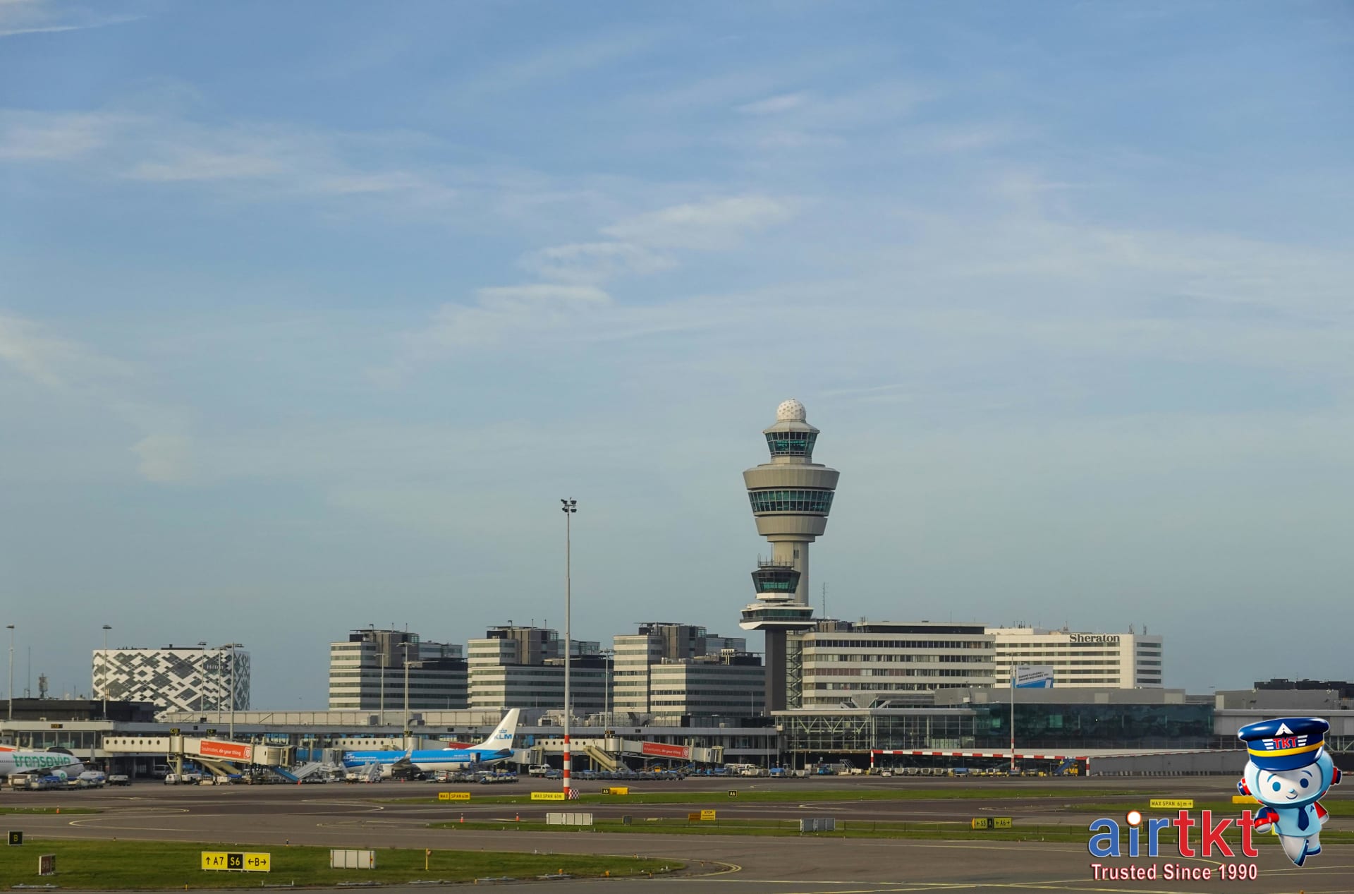 Modes of transport from Schiphol Airport to Amsterdam city center