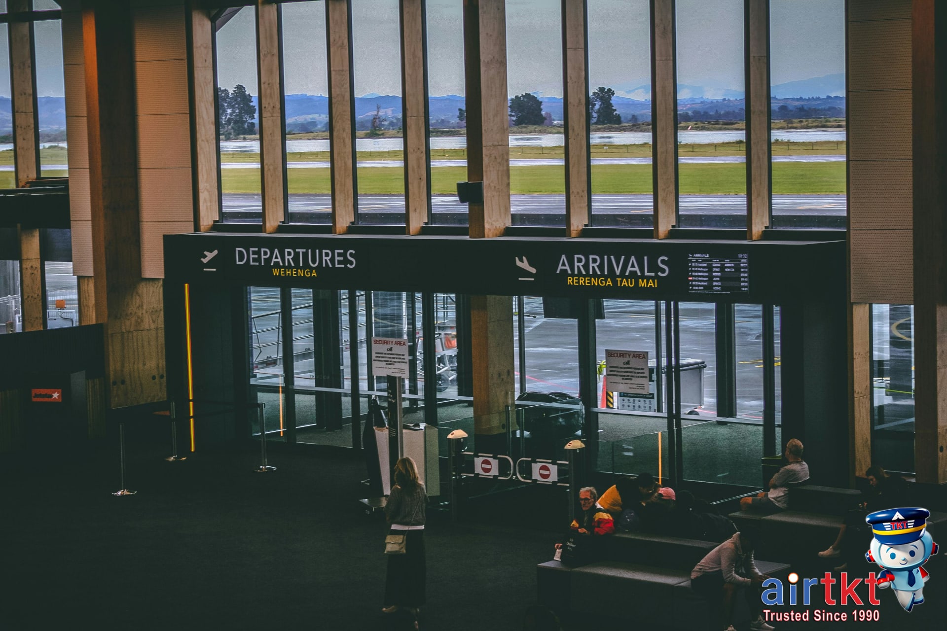 Seville Airport transport options