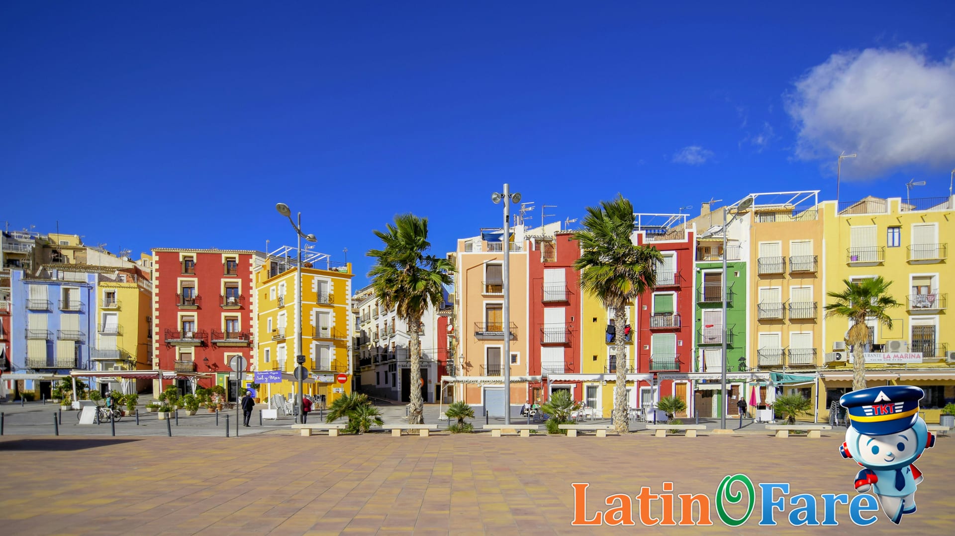 La Tomatina festival crowd throwing tomatoes in Buñol