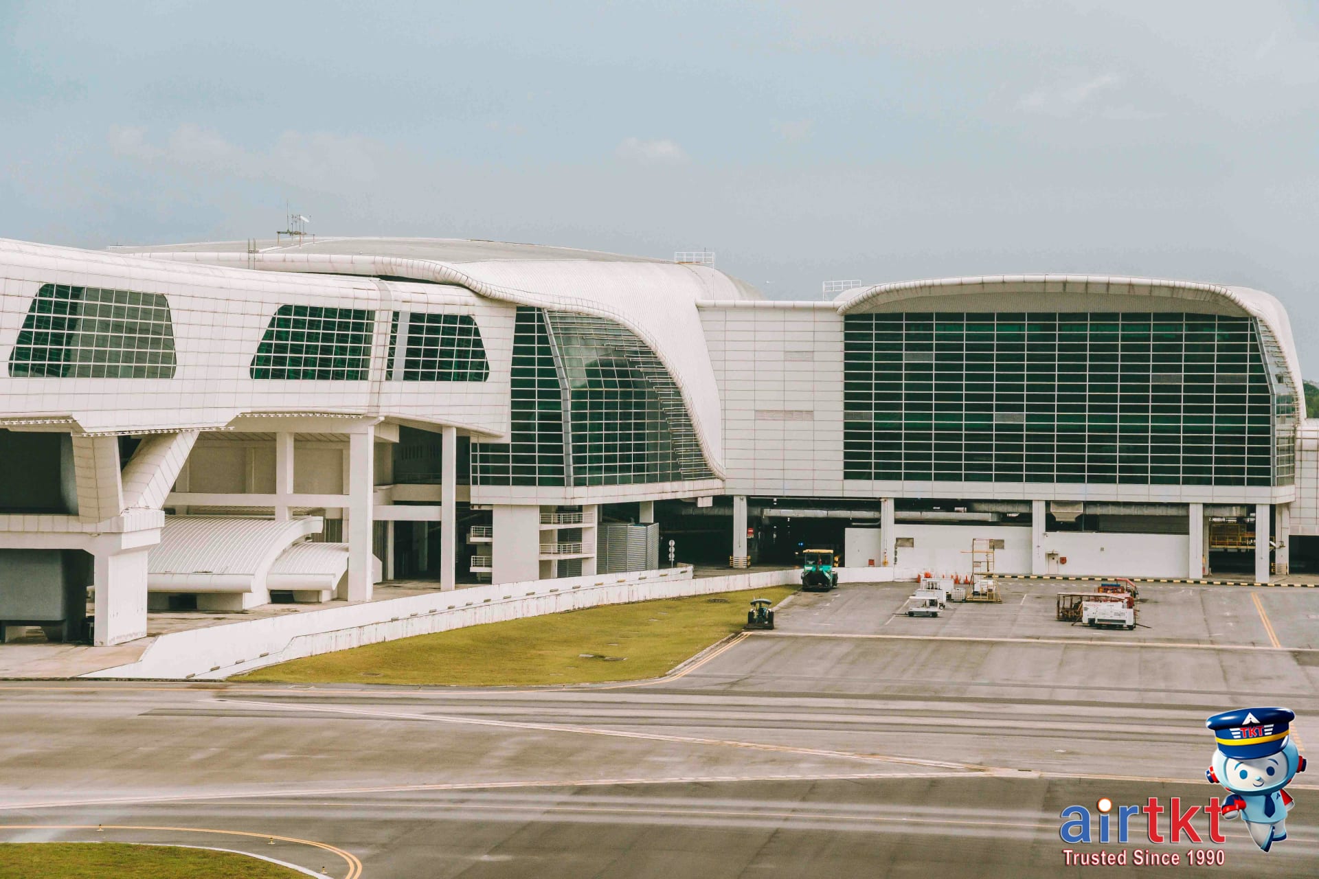 KLIA Airport train platform