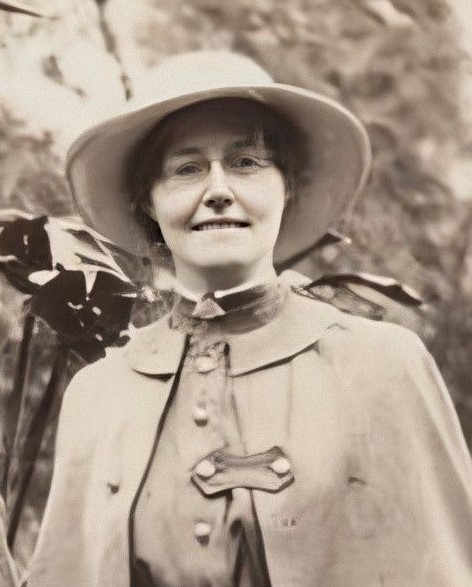 Photo of Lily MacKenzie