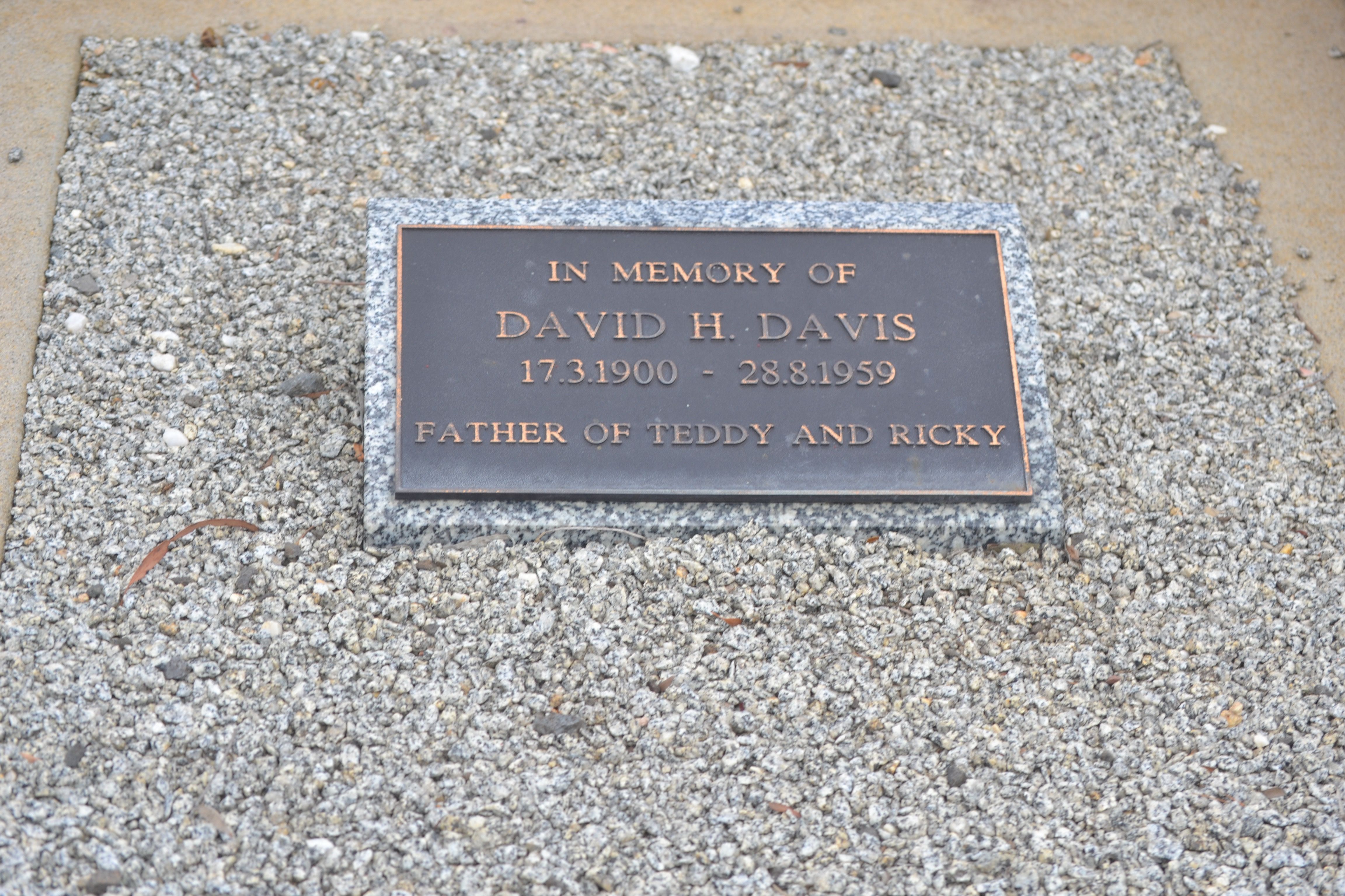 Photo of David Davis