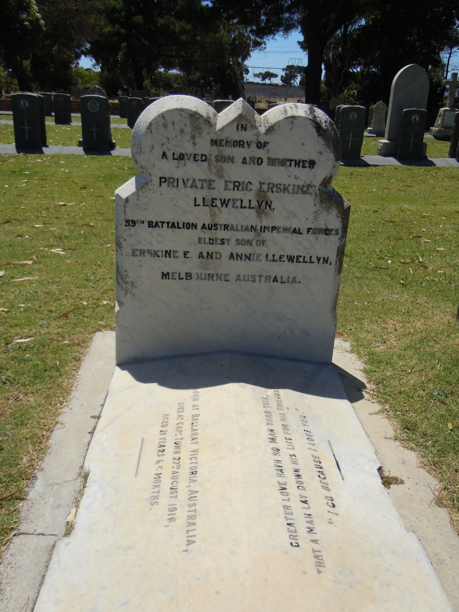 Photo of Eric Llewellyn