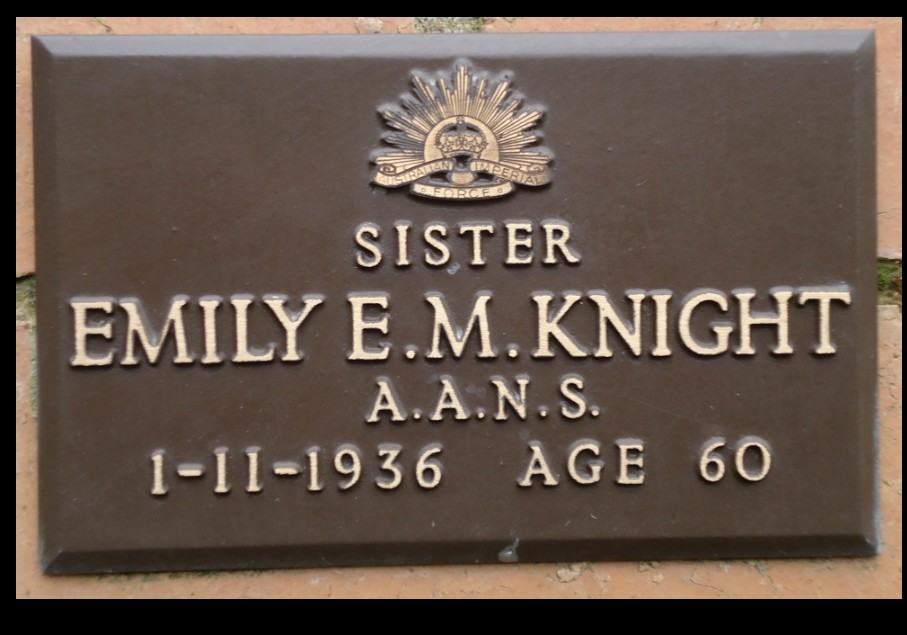 Photo of Emily Knight