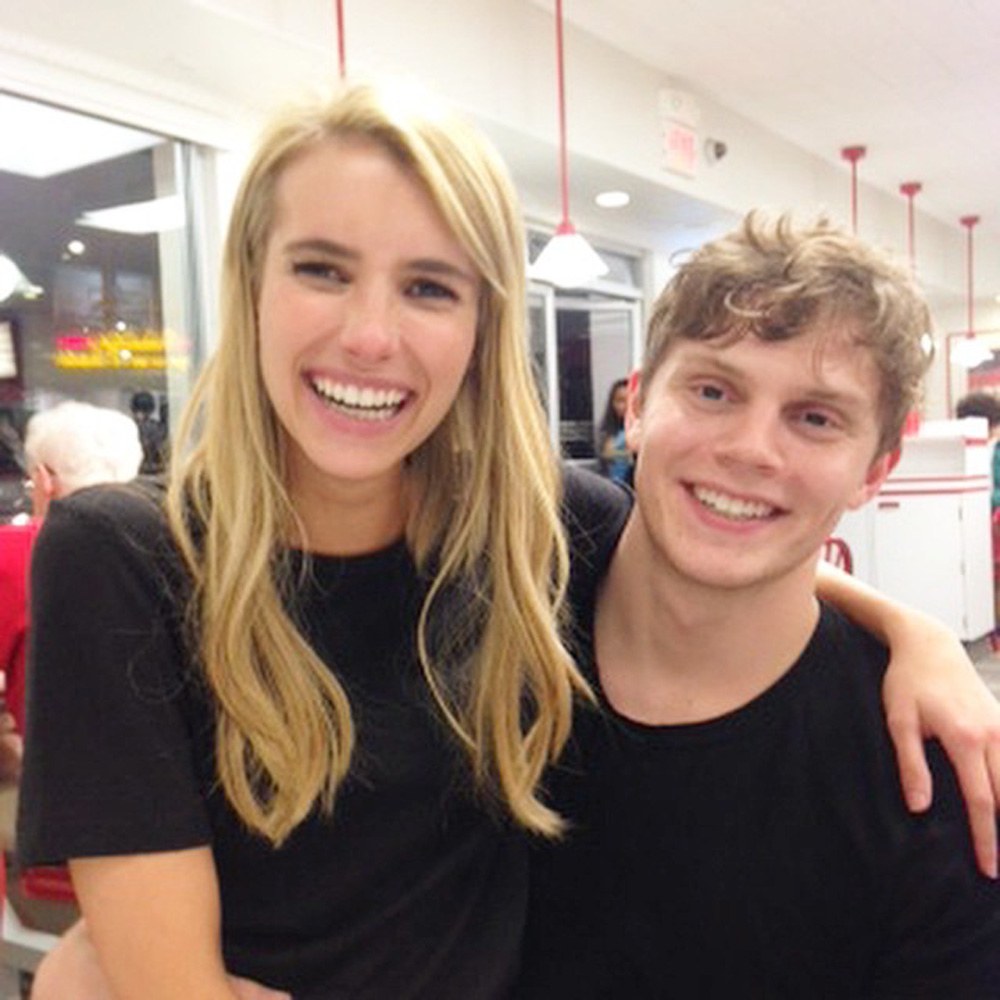 http://res.cloudinary.com/dyatydajg/image/upload/v1581761613/EvanEmma-10.jpg