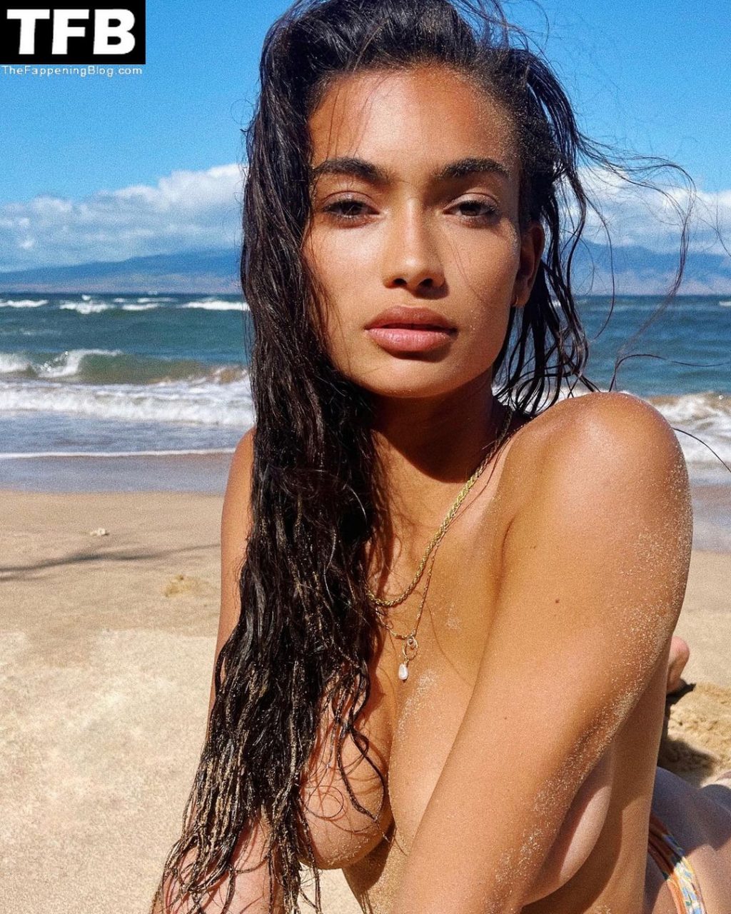 Kelly Gale Nude