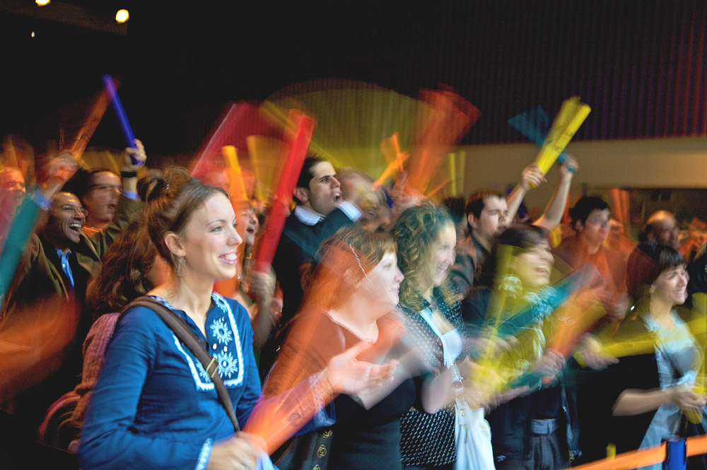 Micropolix-smaller Boomwhacking team training sticks in action