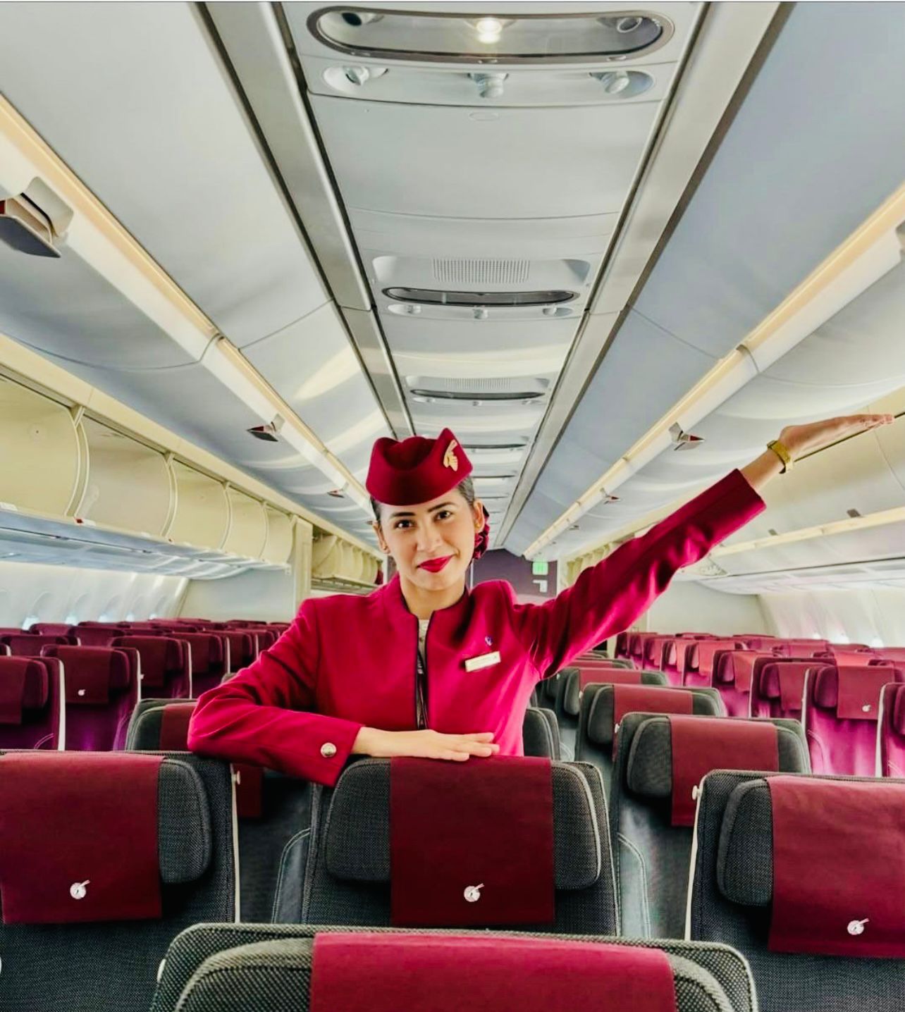 বিমান বালা (Cabin Crew) হওয়ার জন্য ন্যূনতম উচ্চতা