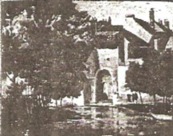 The Laundry Entrance
