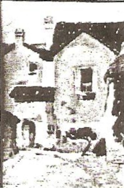Moret Houses