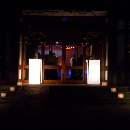 Columna iluminada