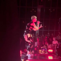 Katy Perry in a Sexy Outfit For a Concert at the Met Gala in New York City - May 1, 2017
