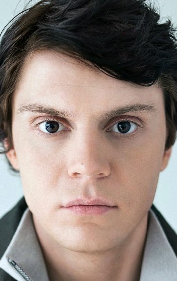 Эван Питерс (Evan Peters)