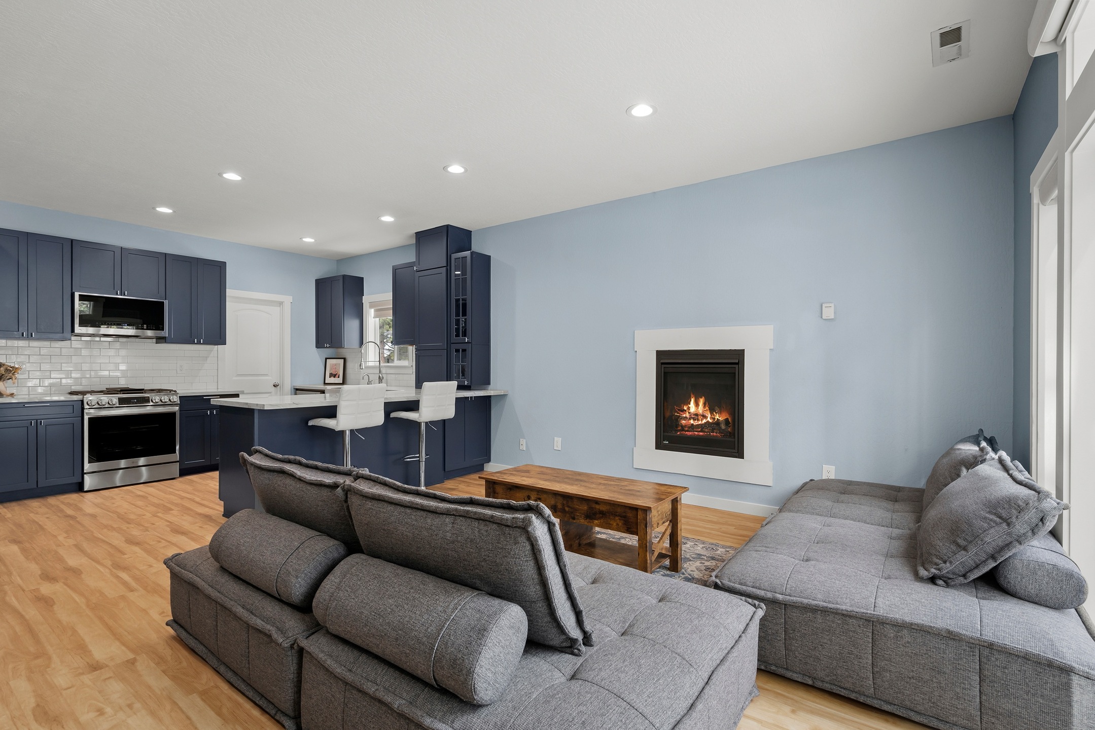 1053 William Ave, South Lake Tahoe, CA 96150